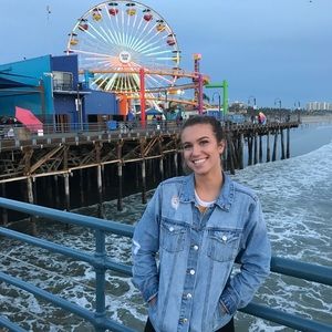 Meet your Posher, Bailey